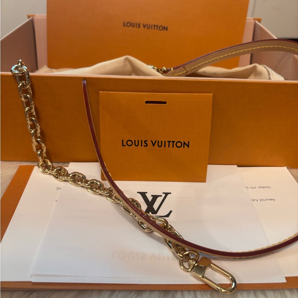 Louis Vuitton Brown Monogram Clutch - Picture 2 of 9